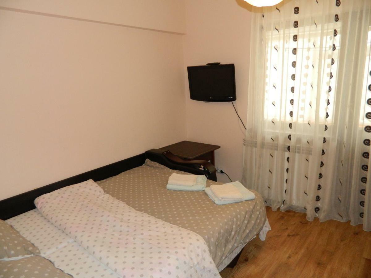 Appartamento Apartament Antonia Tîrgu Ocna Esterno foto